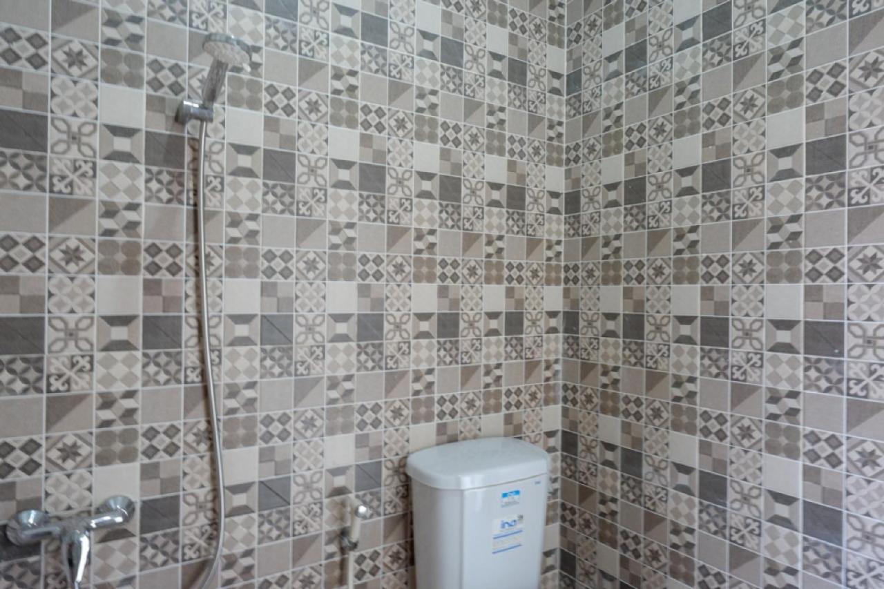 Reddoorz Hostel Near Kota Lama Семаранг Экстерьер фото